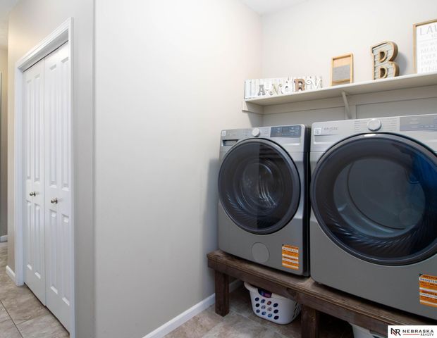 9250 Eagleton Lane, Lincoln, NE 68505