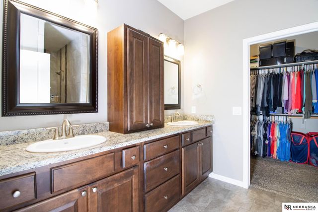 9250 Eagleton Lane, Lincoln, NE 68505