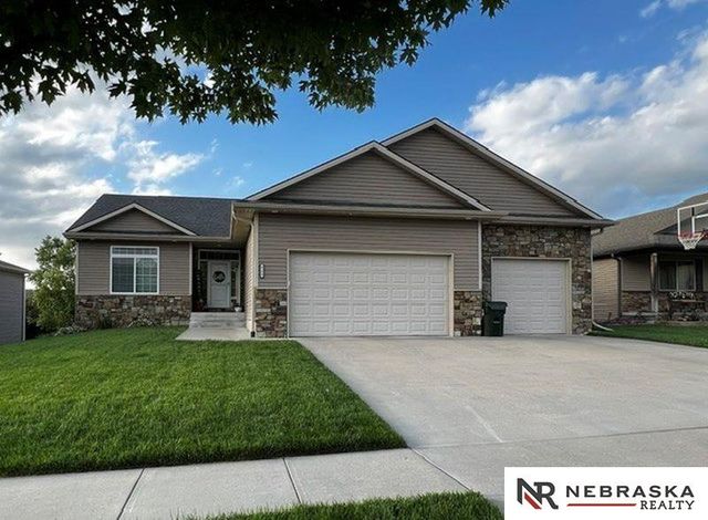 9250 Eagleton Lane, Lincoln, NE 68505