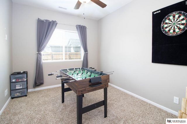 9250 Eagleton Lane, Lincoln, NE 68505