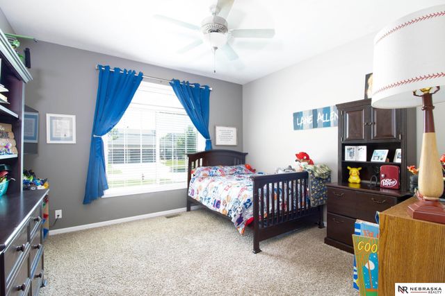 9250 Eagleton Lane, Lincoln, NE 68505