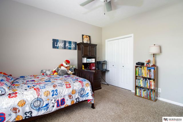 9250 Eagleton Lane, Lincoln, NE 68505