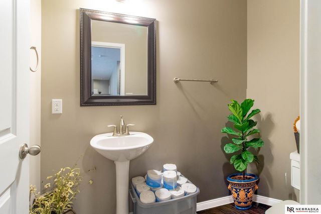 9250 Eagleton Lane, Lincoln, NE 68505
