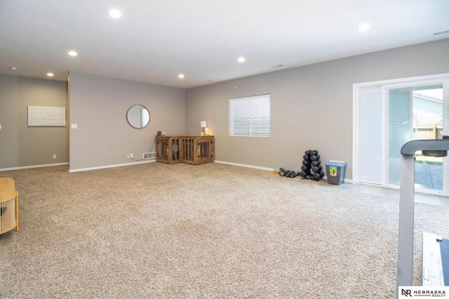 9250 Eagleton Lane, Lincoln, NE 68505