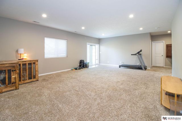 9250 Eagleton Lane, Lincoln, NE 68505