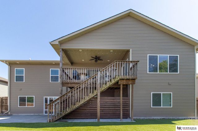 9250 Eagleton Lane, Lincoln, NE 68505