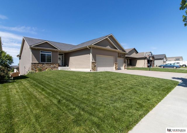 9250 Eagleton Lane, Lincoln, NE 68505