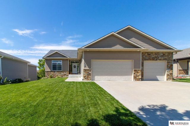 9250 Eagleton Lane, Lincoln, NE 68505