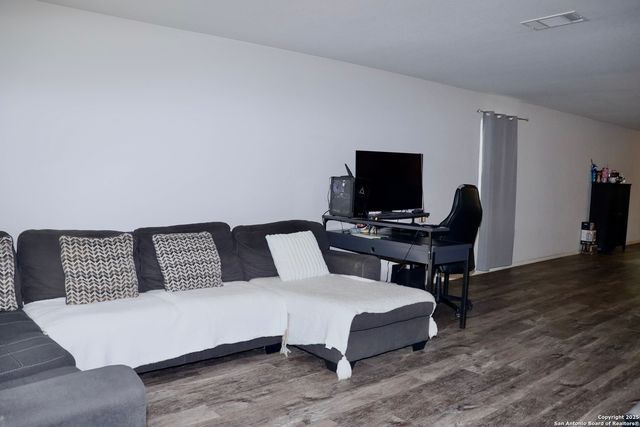 734 Mizuno Way, San Antonio, TX 78221