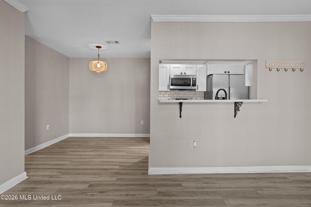 2421 Beachview Drive, H06, Ocean Springs, MS 39564