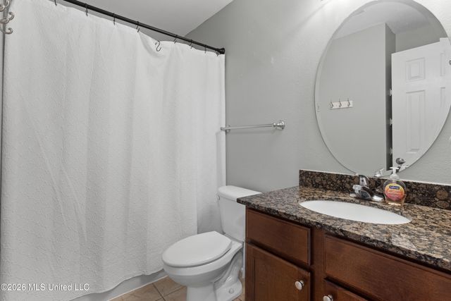 2421 Beachview Drive, H06, Ocean Springs, MS 39564