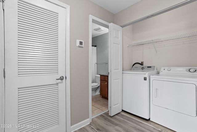 2421 Beachview Drive, H06, Ocean Springs, MS 39564