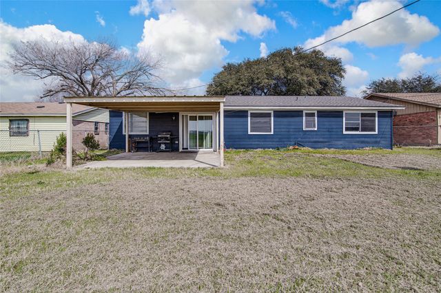 1300 Limerick Drive, Fort Worth, TX 76134