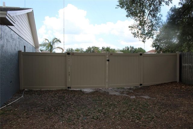 13318 HOLLOWBEND LANE, Riverview, FL 33569