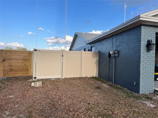 13318 HOLLOWBEND LANE, Riverview, FL 33569