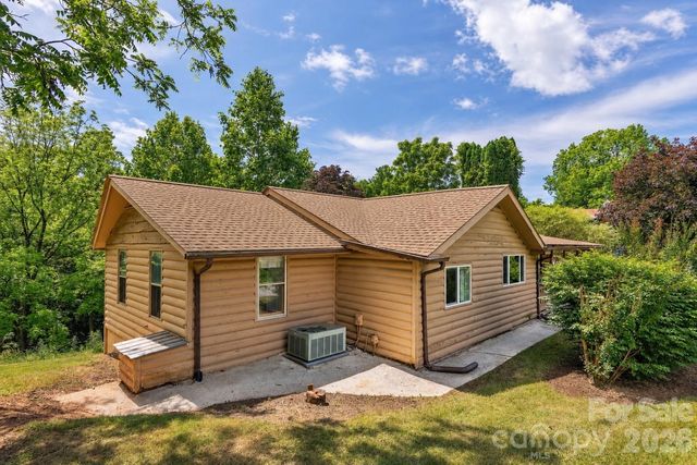 185 Indian Springs Road, Clyde, NC 28721