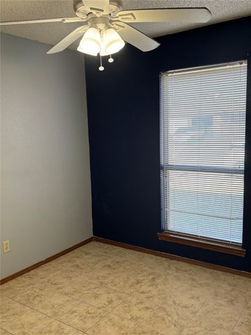 4748 Veronica Circle, Fort Worth, TX 76137