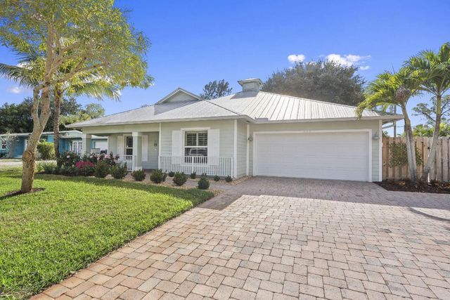 339 SW Winnachee Drive, Stuart, FL 34994