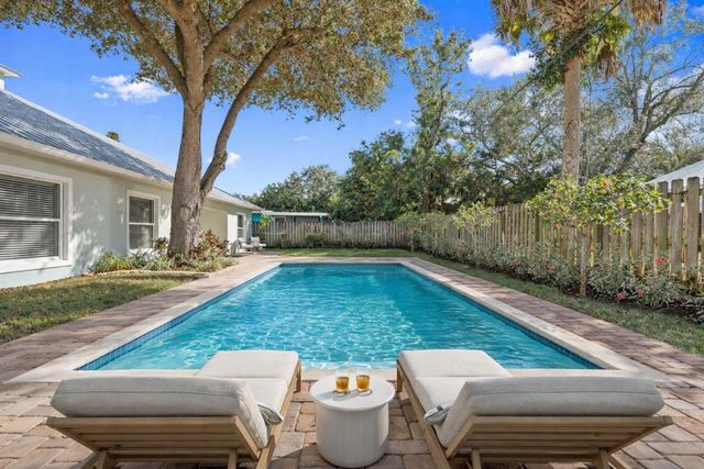 339 SW Winnachee Drive, Stuart, FL 34994