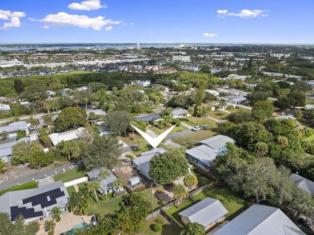 339 SW Winnachee Drive, Stuart, FL 34994