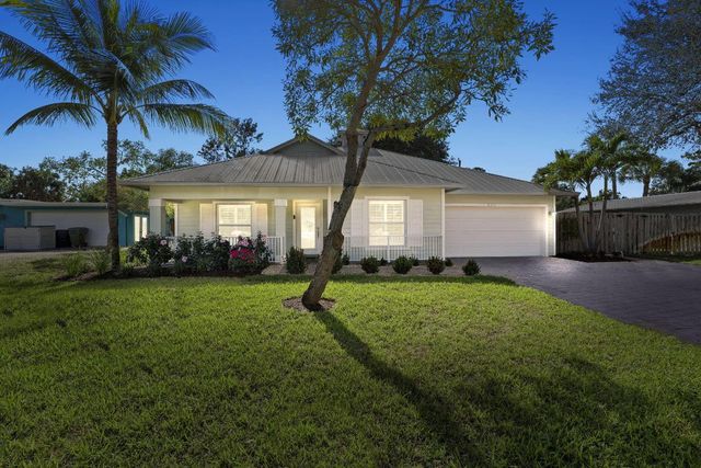 339 SW Winnachee Drive, Stuart, FL 34994