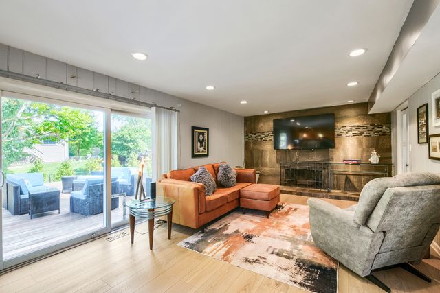 4511 Crab Orchard Drive, Hoffman Estates, IL 60192