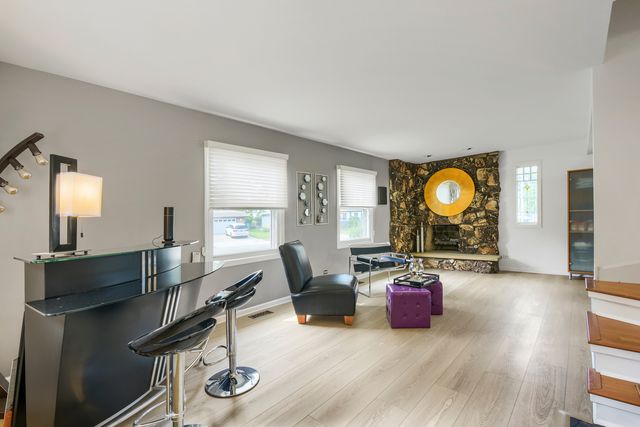 4511 Crab Orchard Drive, Hoffman Estates, IL 60192