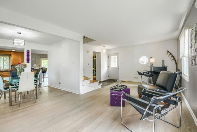 4511 Crab Orchard Drive, Hoffman Estates, IL 60192