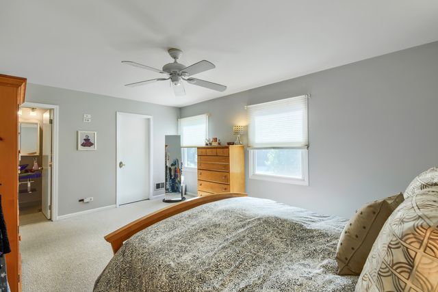 4511 Crab Orchard Drive, Hoffman Estates, IL 60192