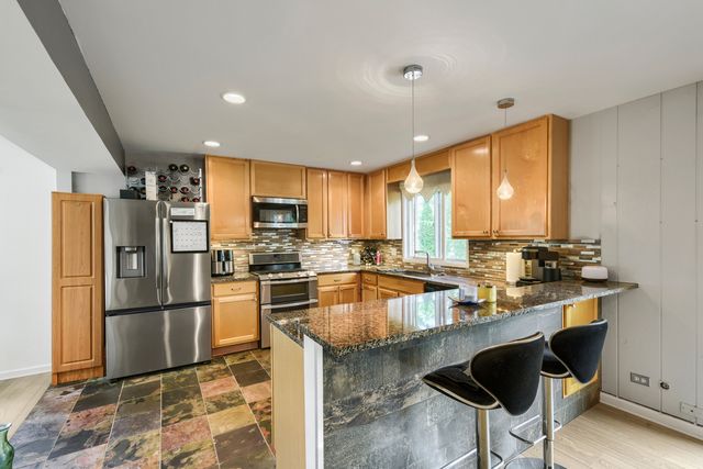 4511 Crab Orchard Drive, Hoffman Estates, IL 60192