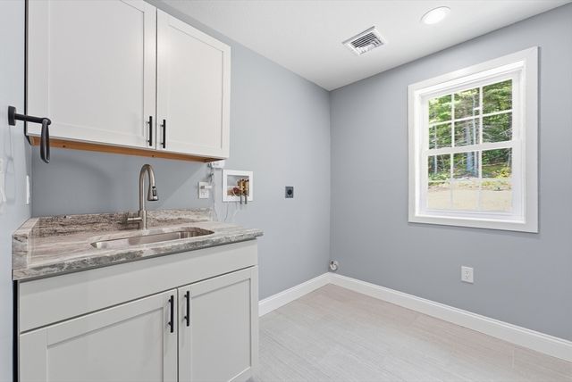 193 Lower Hampden Rd, Monson, MA 01057