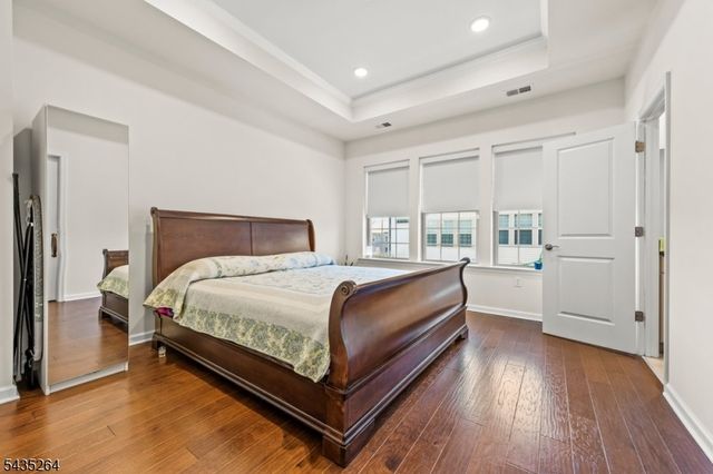 18 Cortland Ct, Livingston Twp., NJ 07039