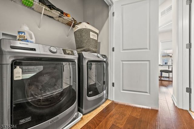18 Cortland Ct, Livingston Twp., NJ 07039