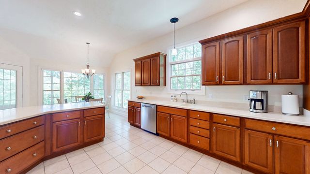 409 Legends Dr, Springville, TN 38256