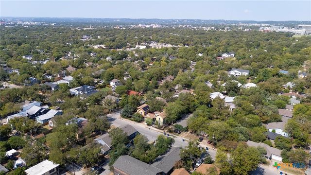 4701 Red River Street 102, Austin, TX 78751