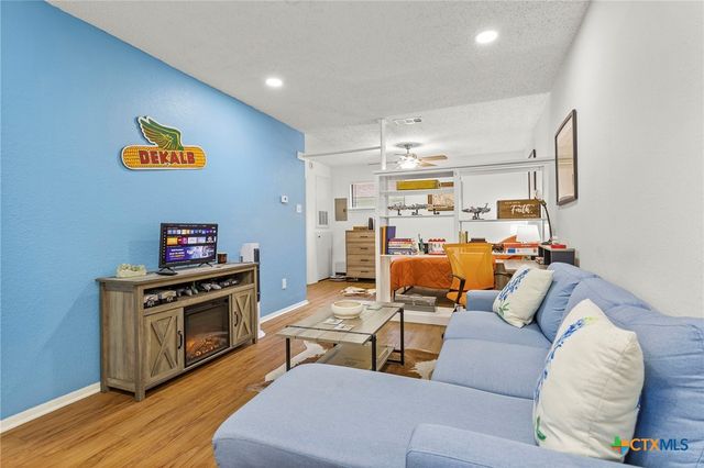 4701 Red River Street 102, Austin, TX 78751