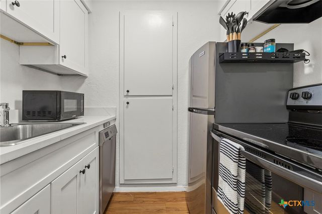 4701 Red River Street 102, Austin, TX 78751