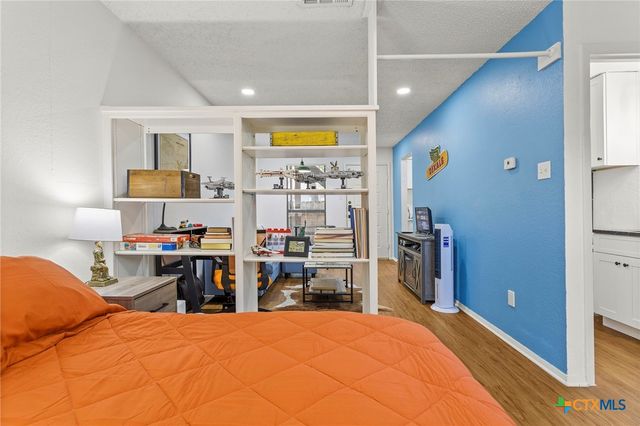 4701 Red River Street 102, Austin, TX 78751