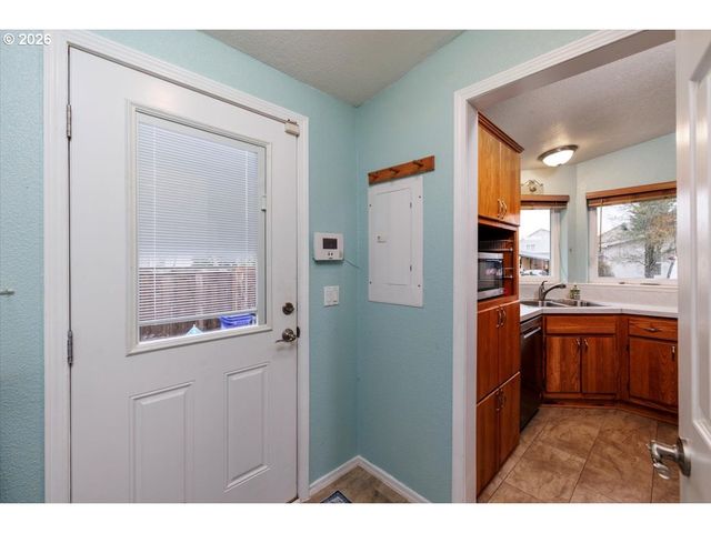 2329 N GRAY St, Cornelius, OR 97113