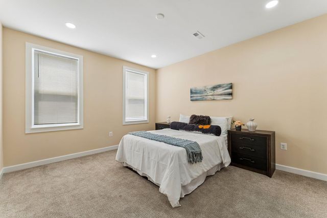 921 N PATTERSON PARK AVE, Baltimore, MD 21205