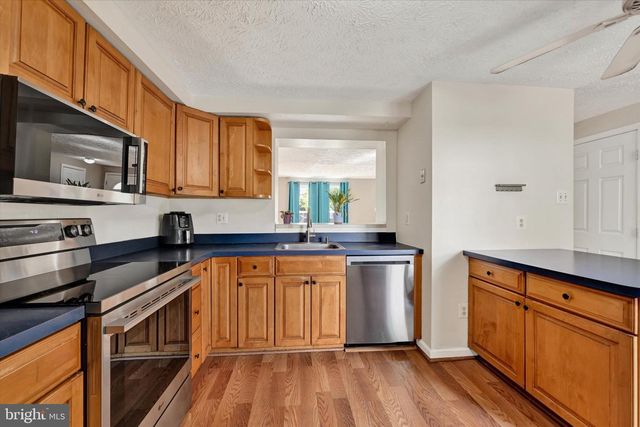 39 RADER CT, Baltimore, MD 21234