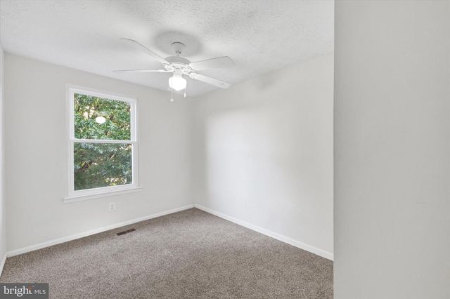 39 RADER CT, Baltimore, MD 21234