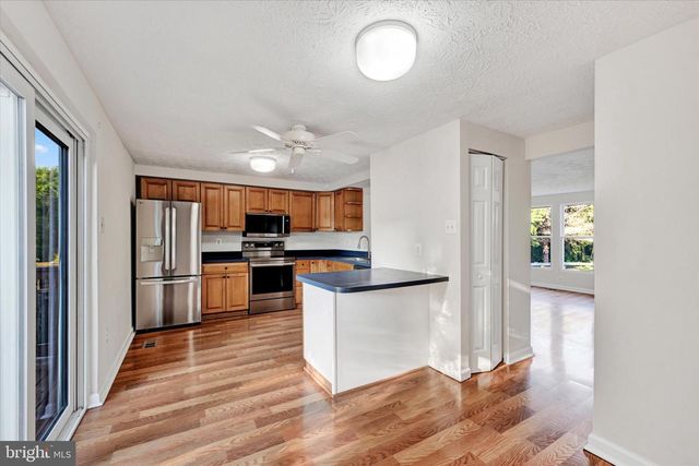 39 RADER CT, Baltimore, MD 21234