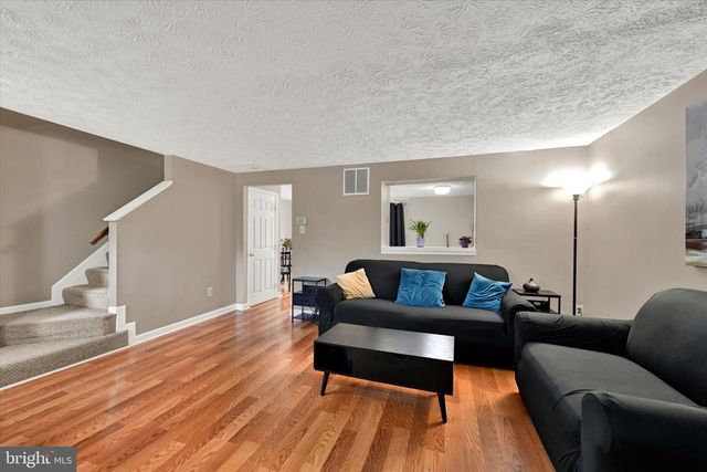 39 RADER CT, Baltimore, MD 21234