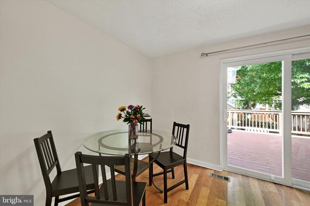39 RADER CT, Baltimore, MD 21234