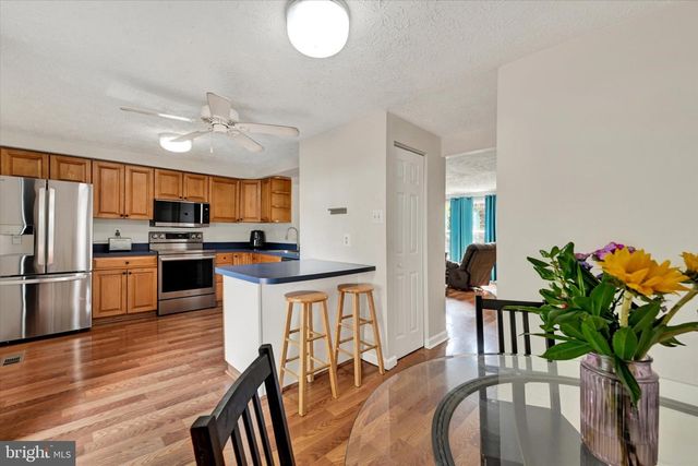 39 RADER CT, Baltimore, MD 21234