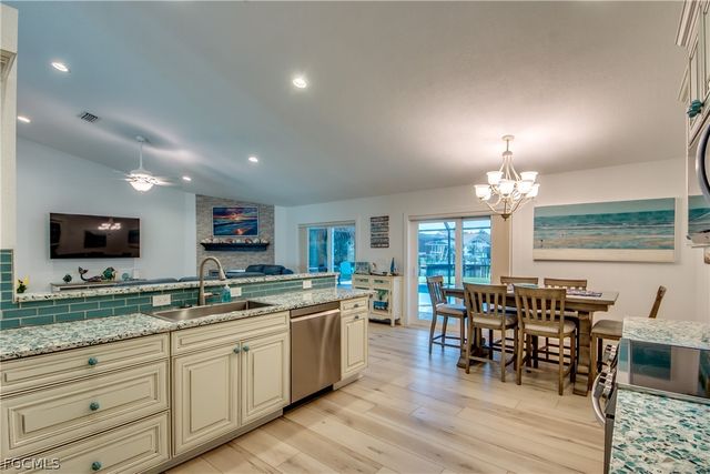 4924 SW 11th CT, Cape Coral, FL 33914