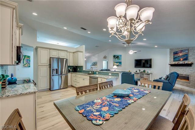 4924 SW 11th CT, Cape Coral, FL 33914