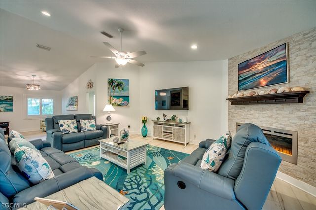 4924 SW 11th CT, Cape Coral, FL 33914