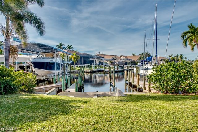 4924 SW 11th CT, Cape Coral, FL 33914